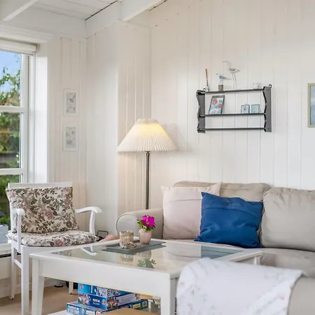 Withger - 20m From The Sea By Interhome Nyaraló